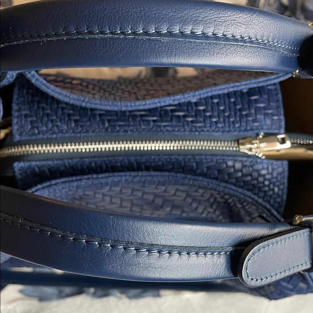 Awesome Statement Bag - Large Woven Blue Leather Tote/Travel - Tulipani Leather - Picture 7 of 16